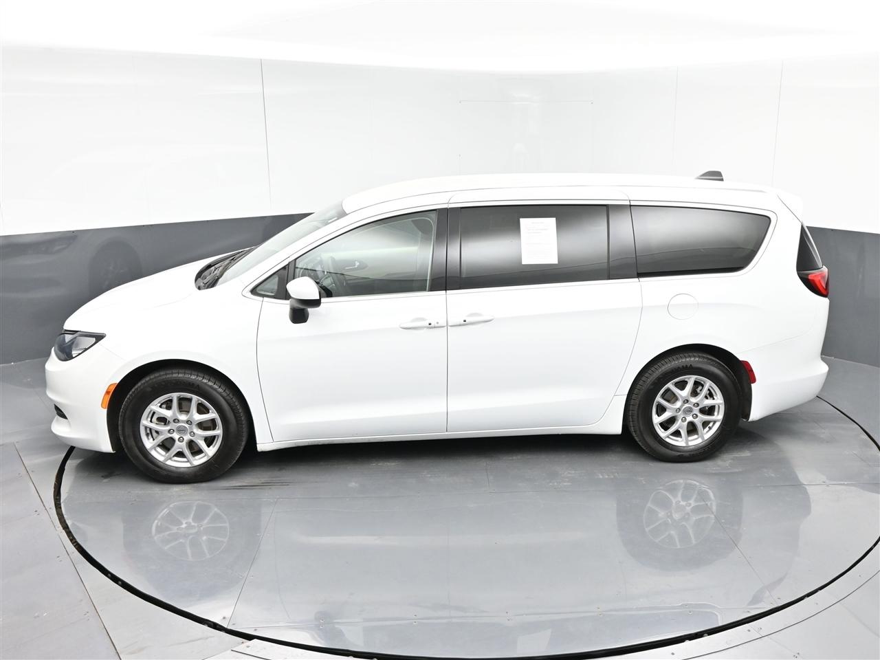 Chrysler Voyager LX 2023