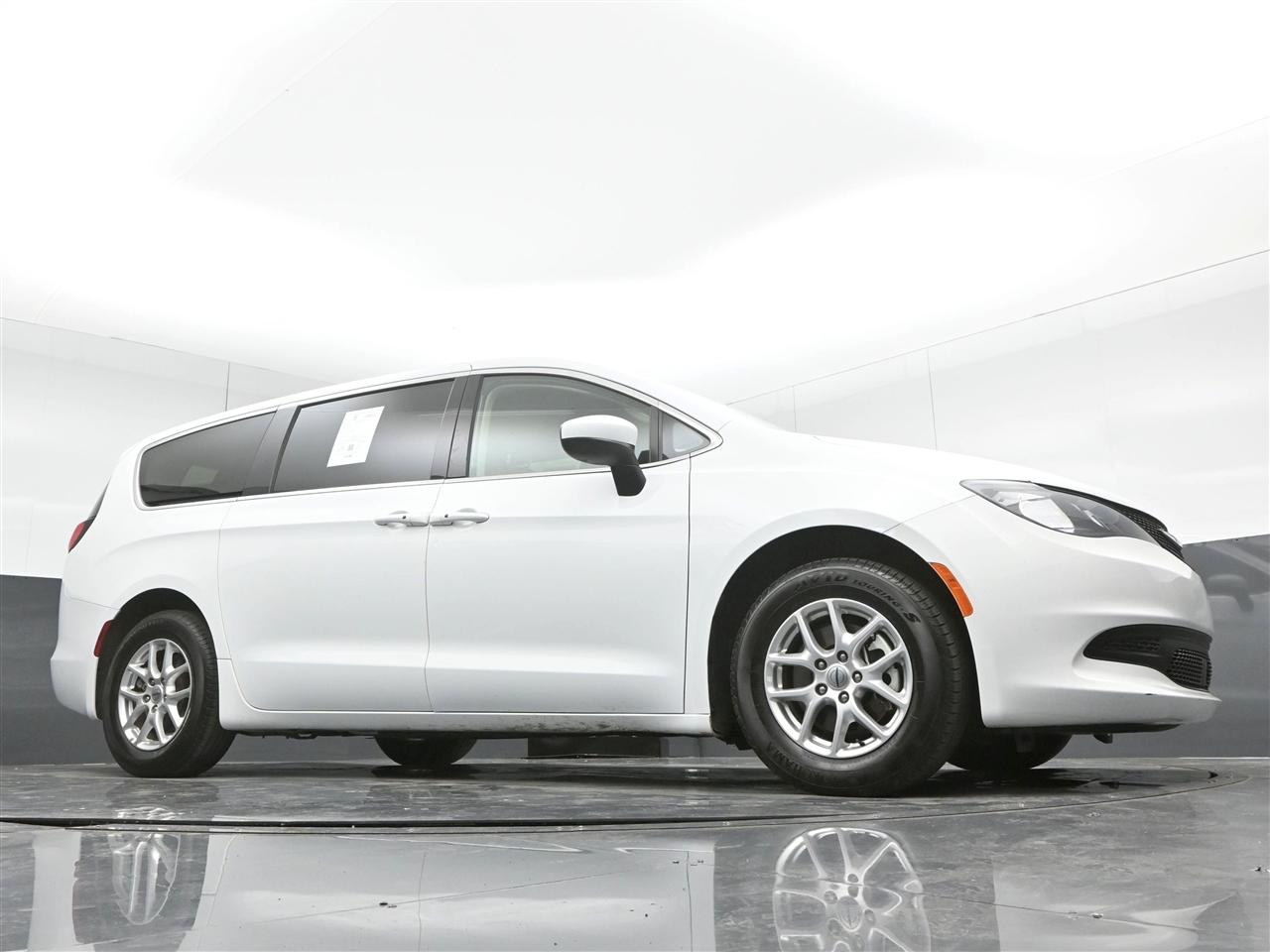 Chrysler Voyager LX 2023