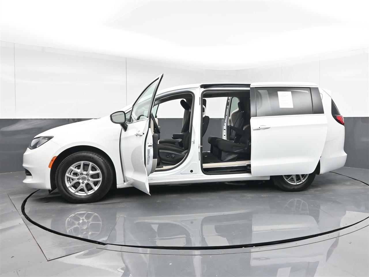 Chrysler Voyager LX 2023