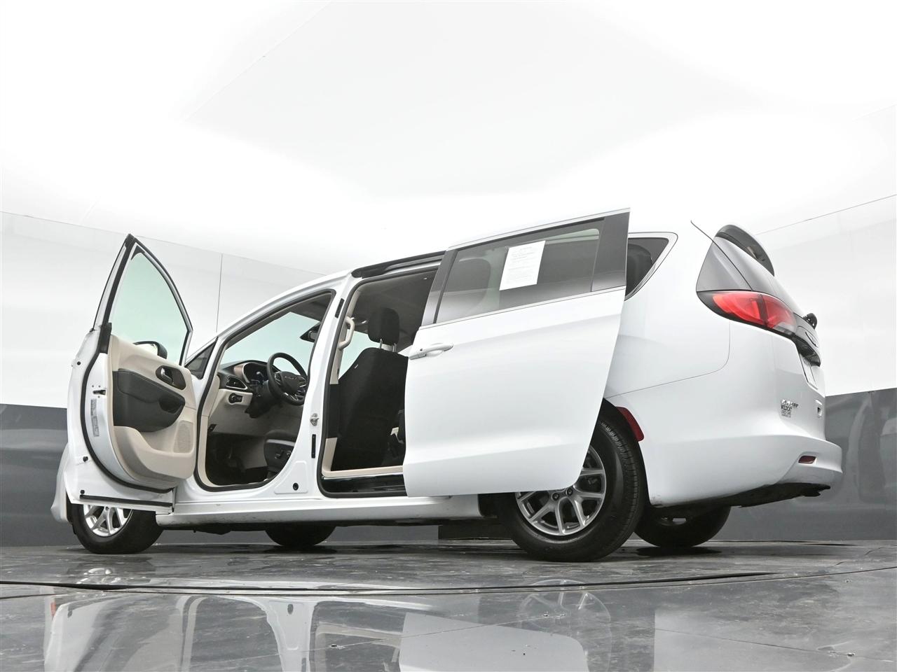 Chrysler Voyager LX 2023