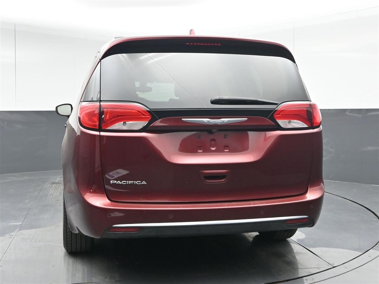 Chrysler Pacifica Touring-L 2017