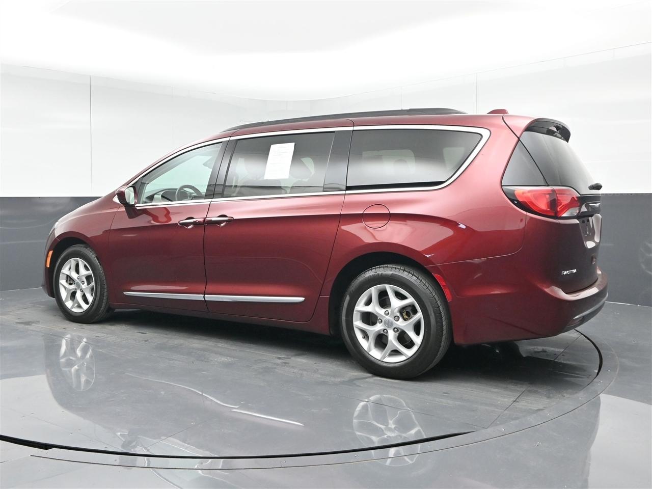 Chrysler Pacifica Touring-L 2017