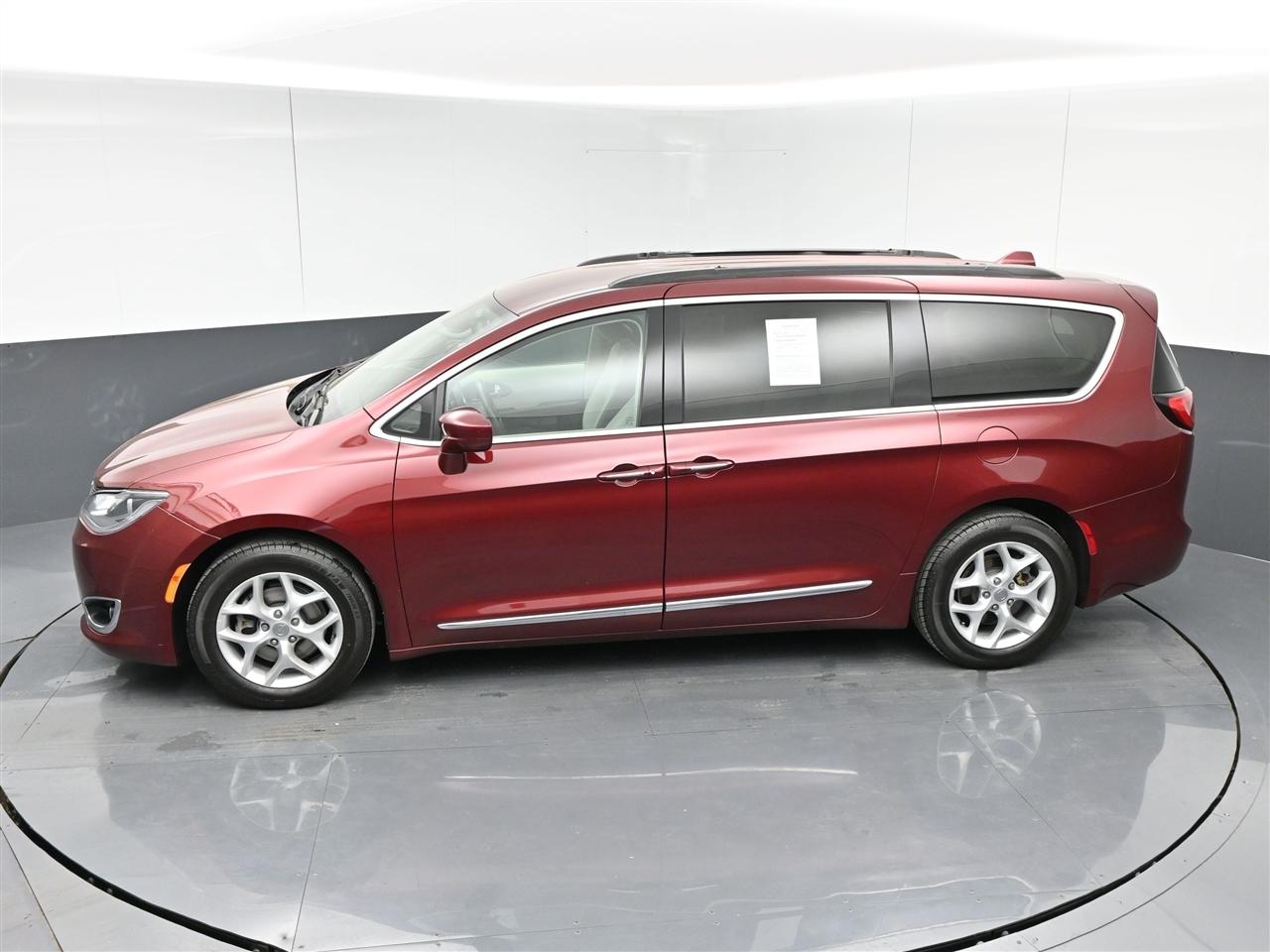 Chrysler Pacifica Touring-L 2017