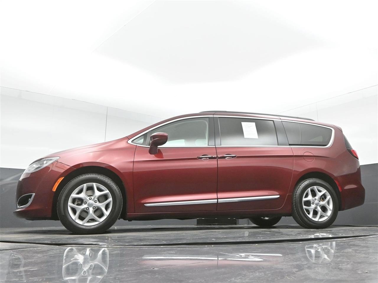 Chrysler Pacifica Touring-L 2017