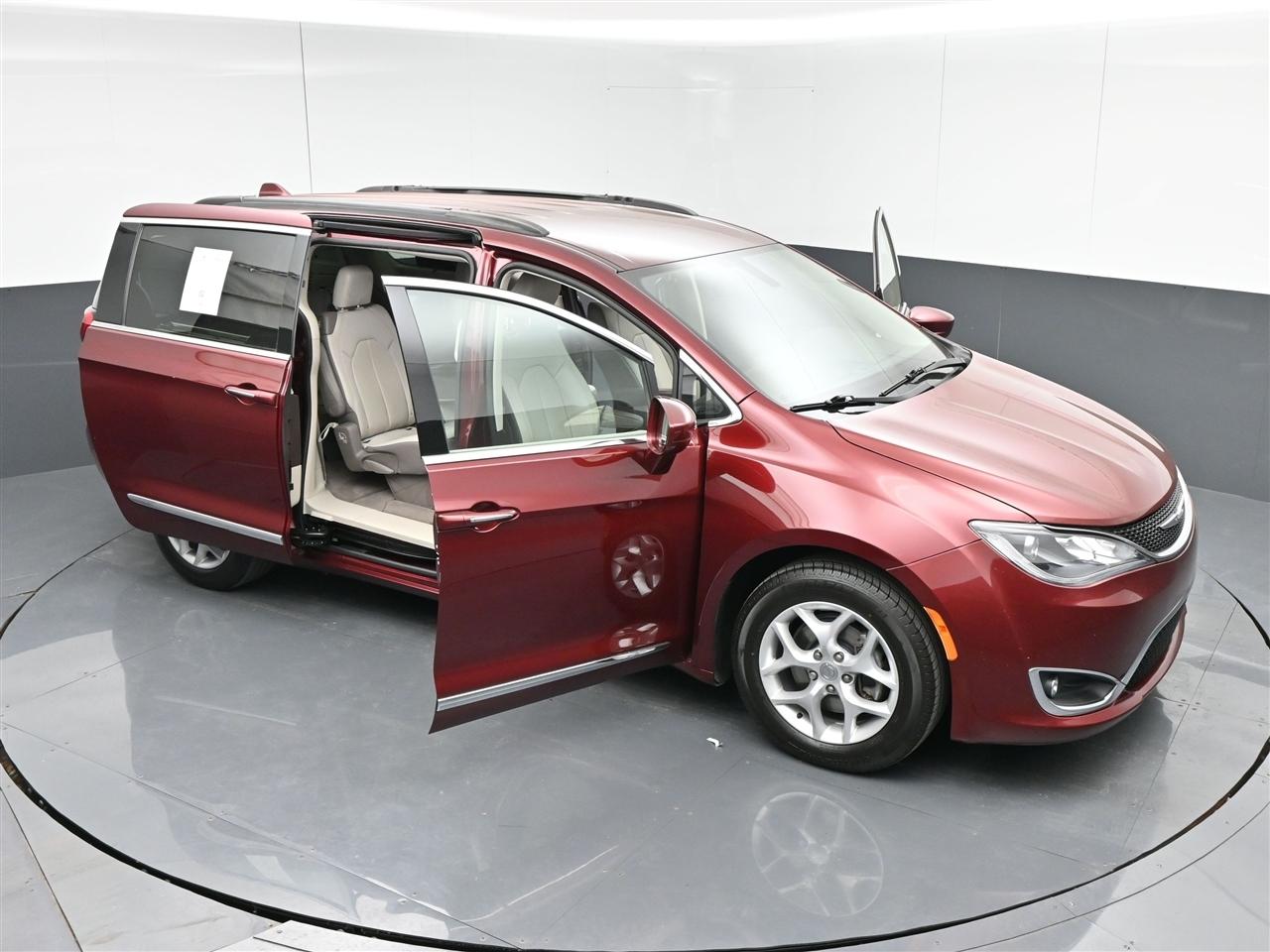 Chrysler Pacifica Touring-L 2017