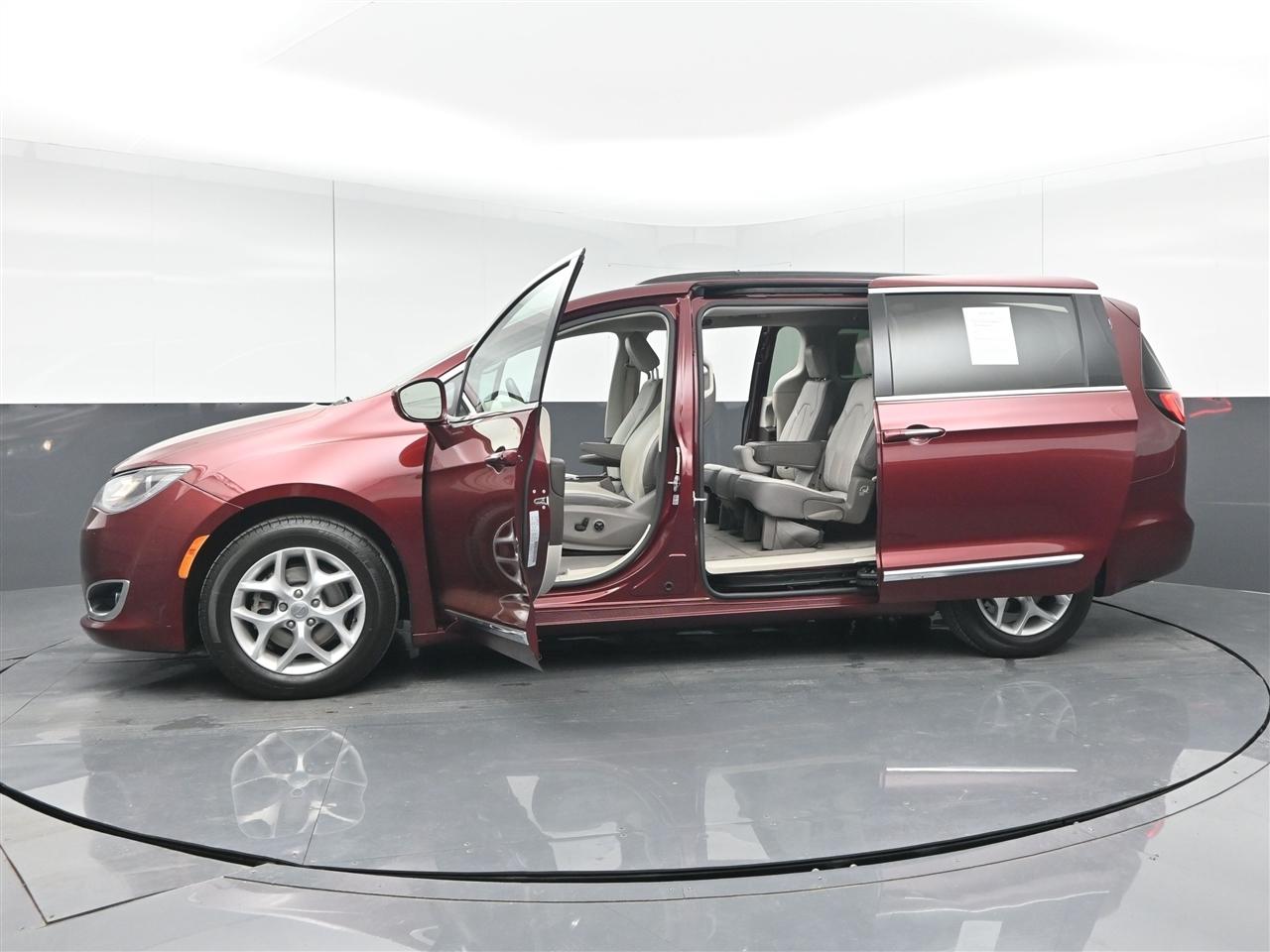 Chrysler Pacifica Touring-L 2017