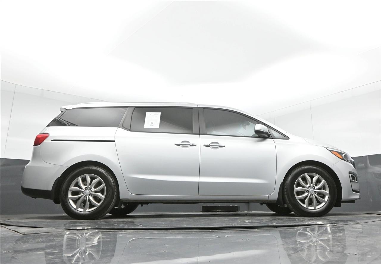 Kia Sedona LX 2019