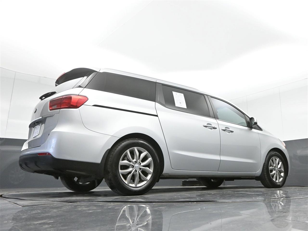 Kia Sedona LX 2019