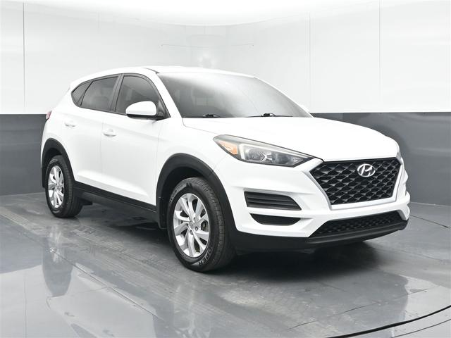 White 2019 Hyundai Tucson SE FWD SUV / Crossover Front-Wheel Drive Automatic