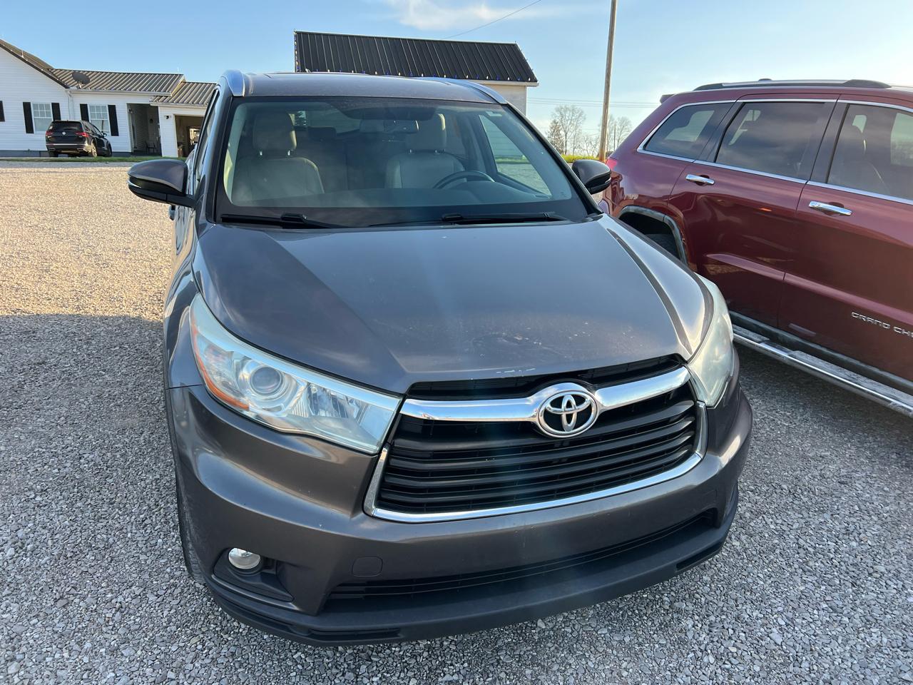 Toyota Highlander XLE AWD V6 2016