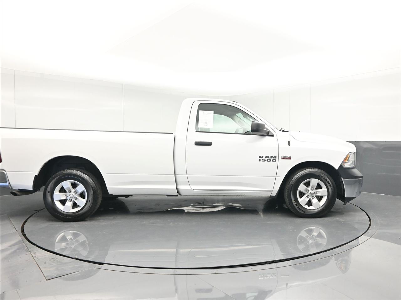 RAM 1500 Tradesman Regular Cab LWB 2WD 2016