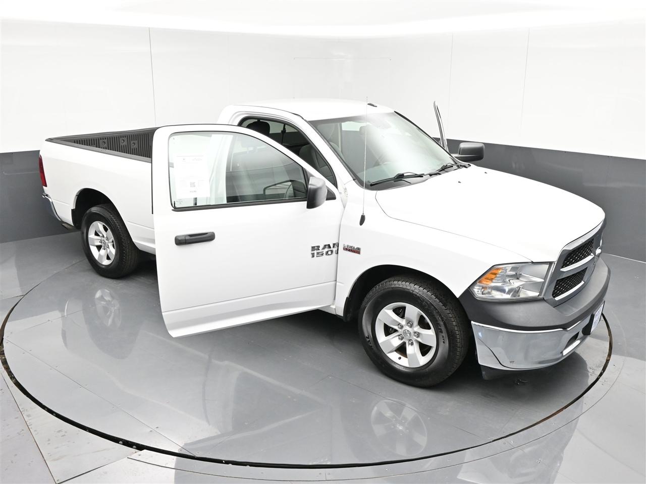 RAM 1500 Tradesman Regular Cab LWB 2WD 2016