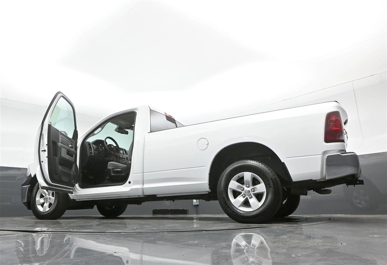 RAM 1500 Tradesman Regular Cab LWB 2WD 2016