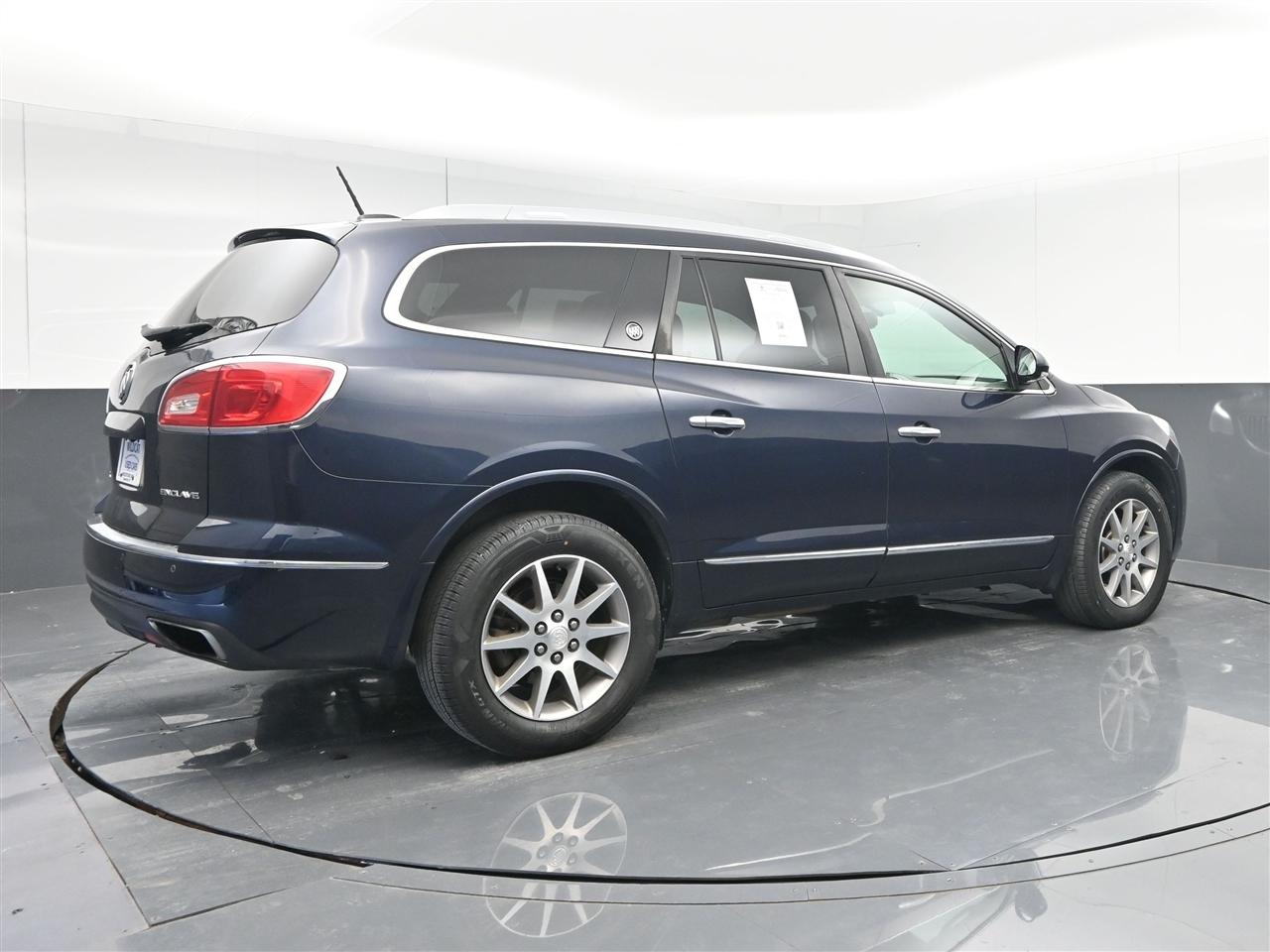 Buick Enclave Convenience FWD 2016