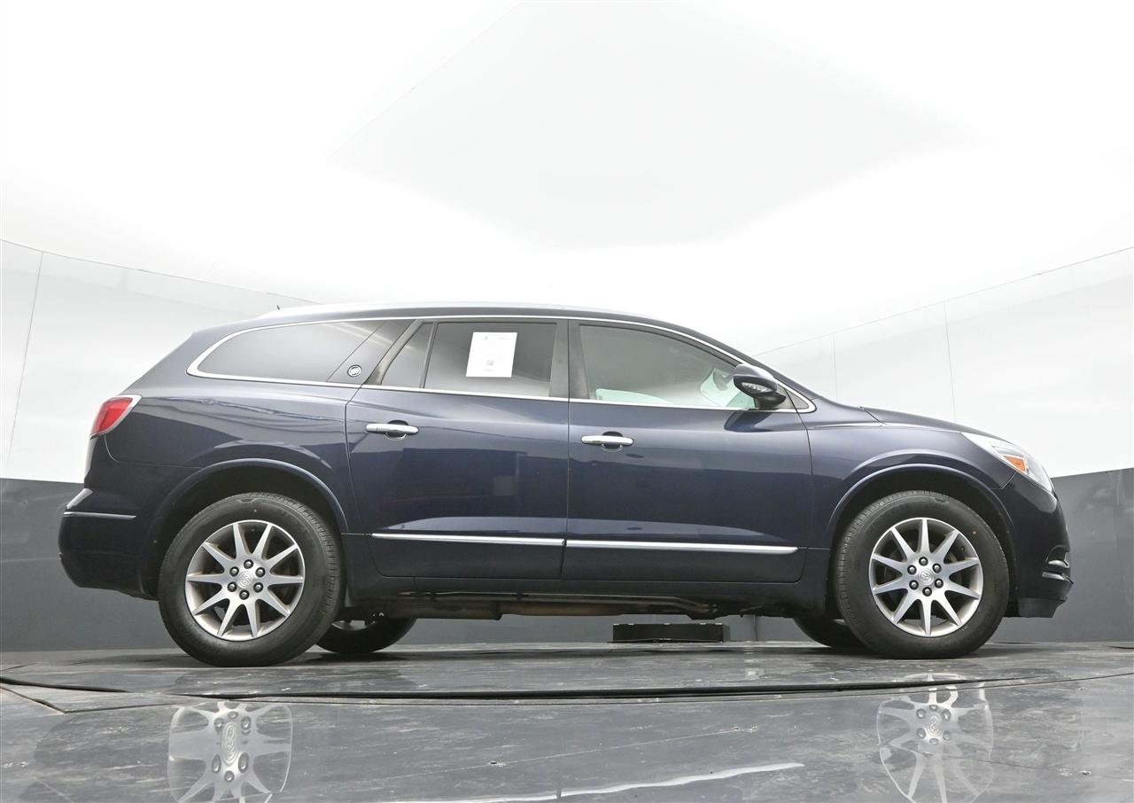 Buick Enclave Convenience FWD 2016