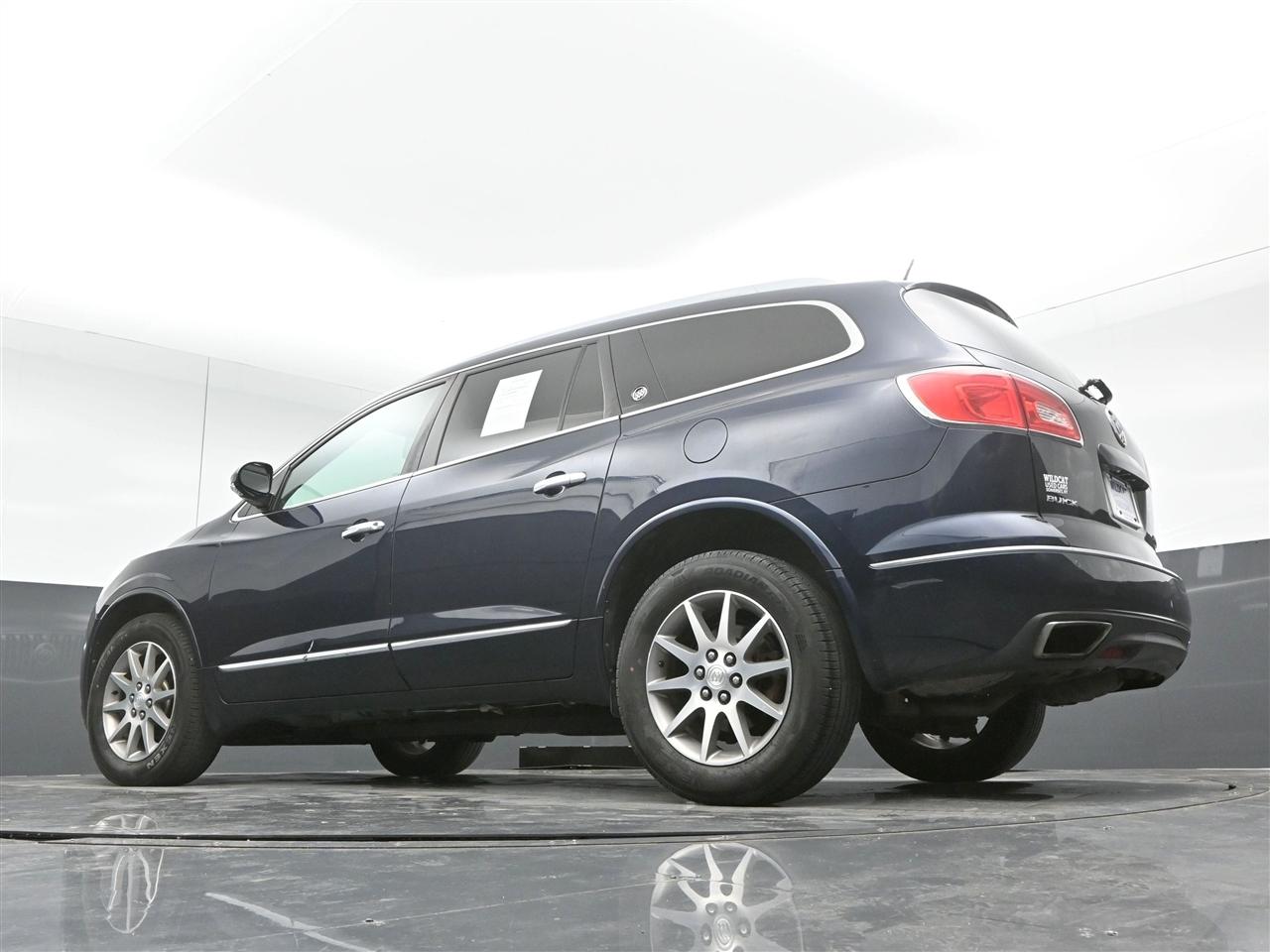 Buick Enclave Convenience FWD 2016