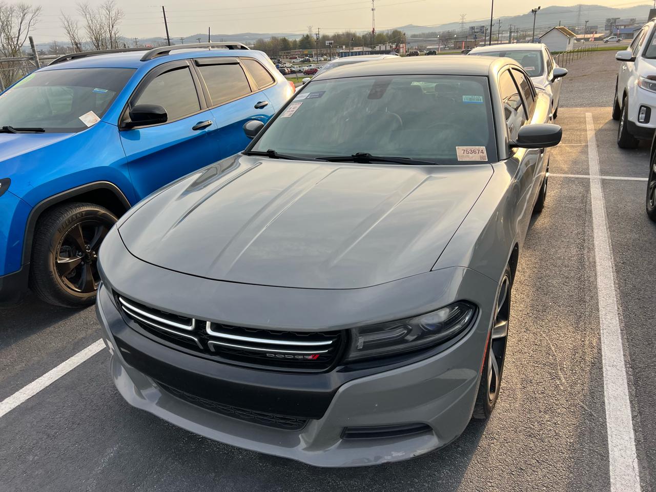 2017 Dodge Charger SE RWD