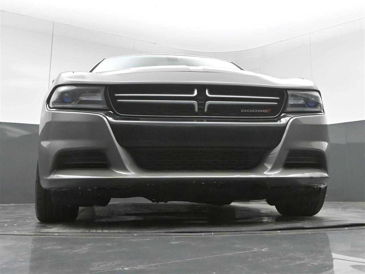 Dodge Charger SE 2017