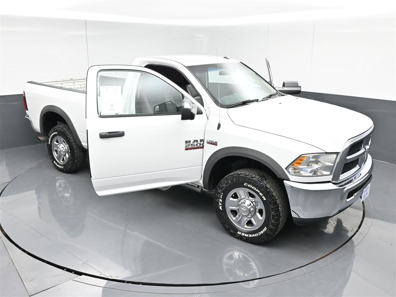 RAM 2500 Tradesman Regular Cab 4WD 2017