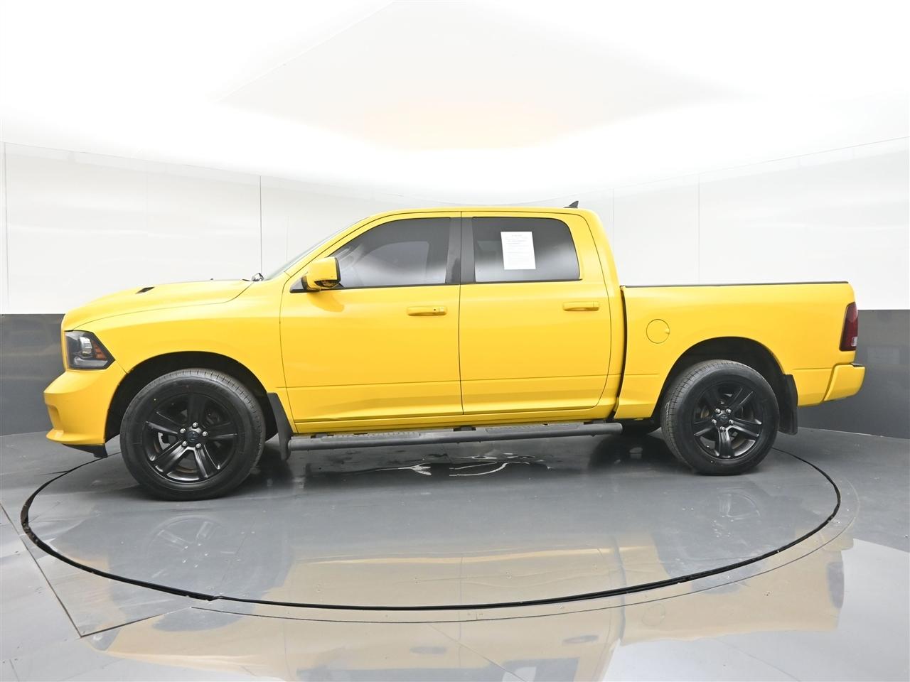 RAM 1500 Sport Crew Cab SWB 4WD 2016