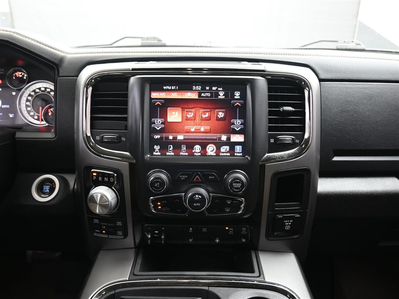 RAM 1500 Sport Crew Cab SWB 4WD 2016