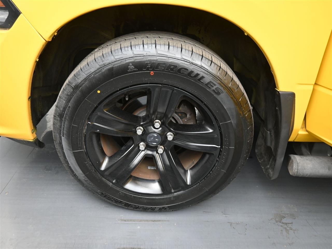 RAM 1500 Sport Crew Cab SWB 4WD 2016