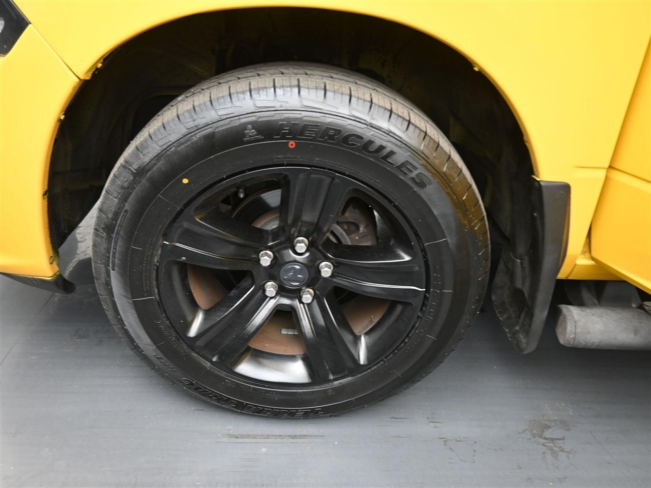 RAM 1500 Sport Crew Cab SWB 4WD 2016