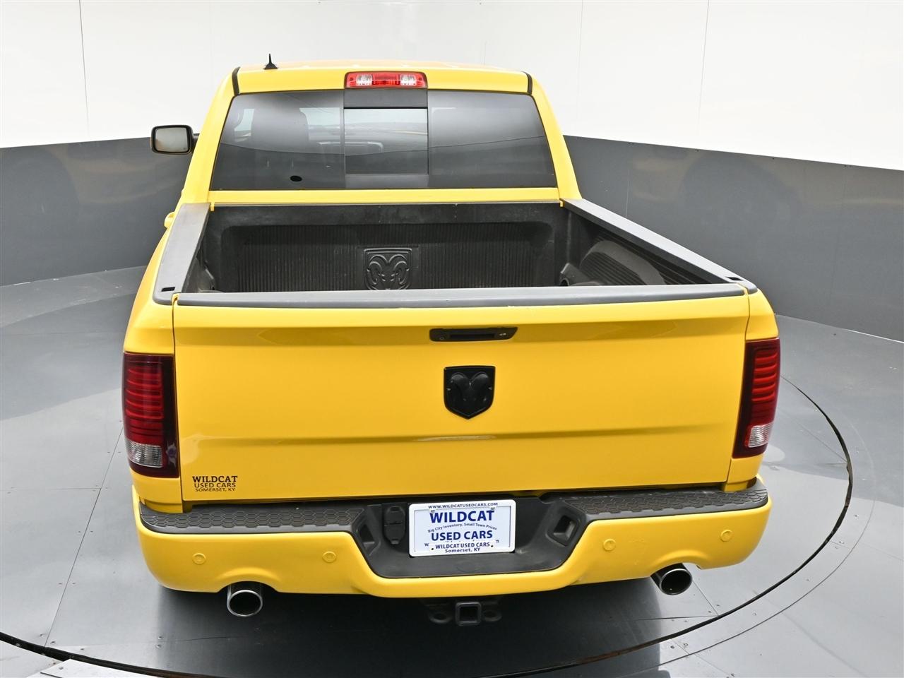 RAM 1500 Sport Crew Cab SWB 4WD 2016