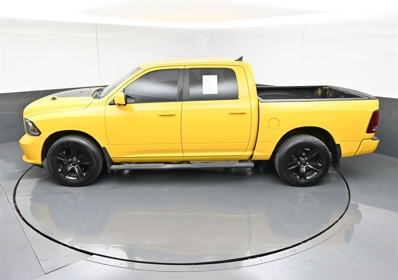 RAM 1500 Sport Crew Cab SWB 4WD 2016