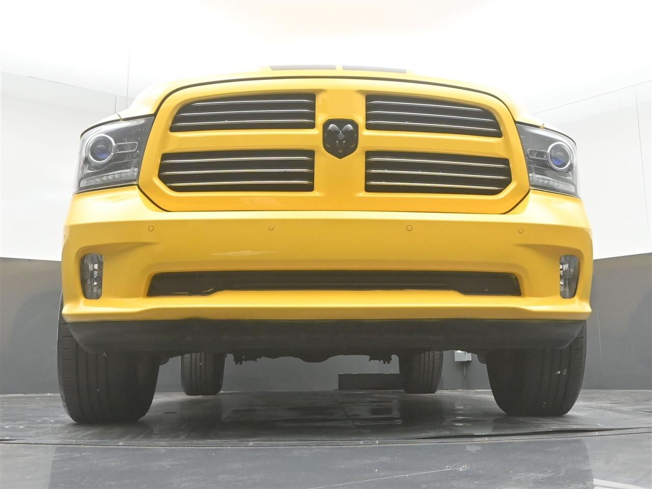 RAM 1500 Sport Crew Cab SWB 4WD 2016