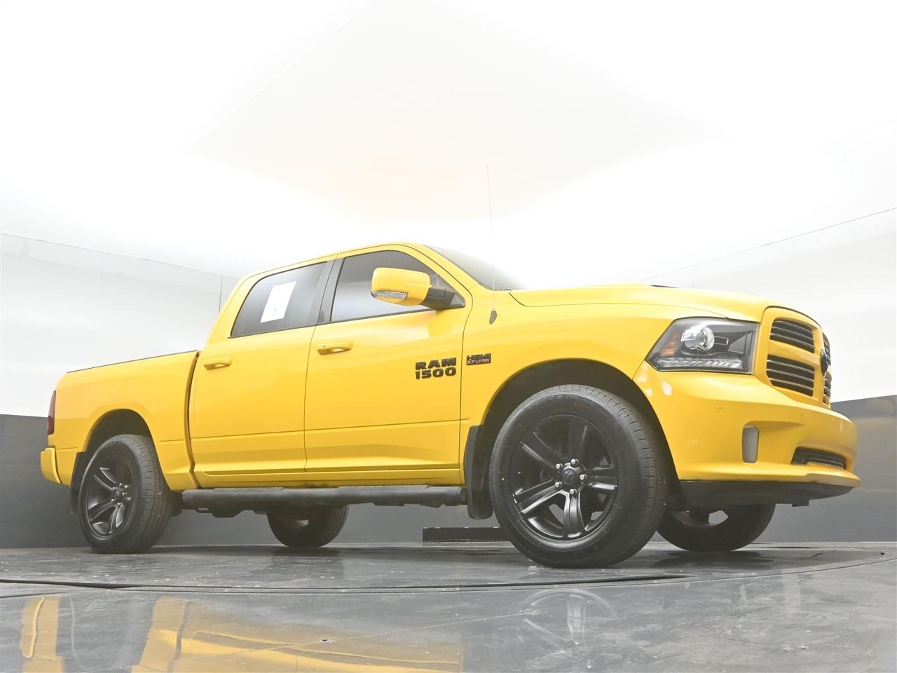 RAM 1500 Sport Crew Cab SWB 4WD 2016