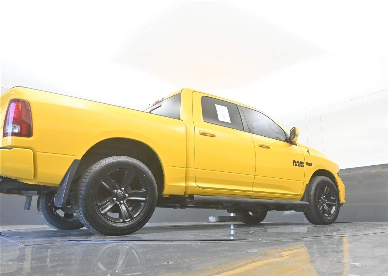 RAM 1500 Sport Crew Cab SWB 4WD 2016