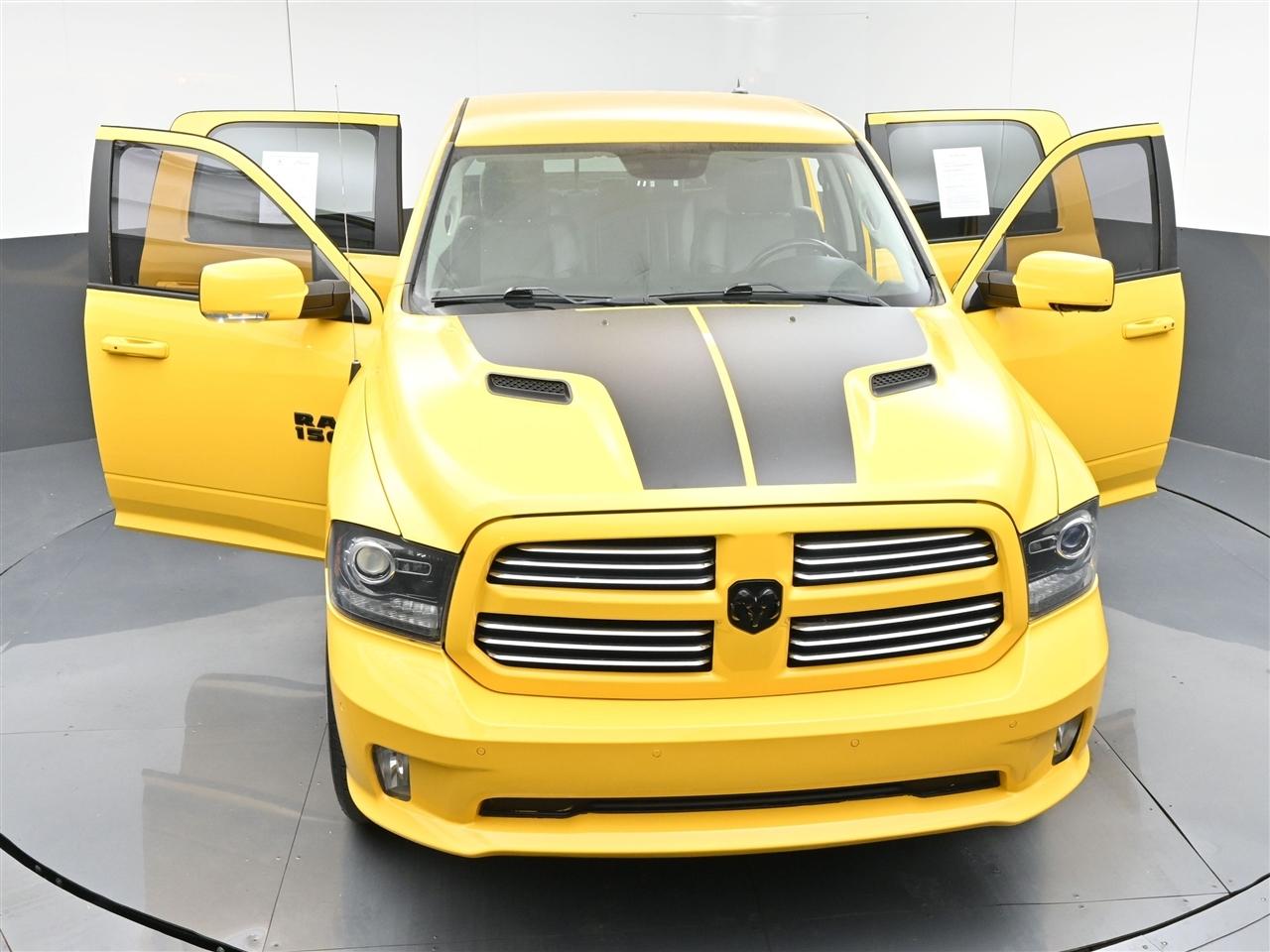 RAM 1500 Sport Crew Cab SWB 4WD 2016