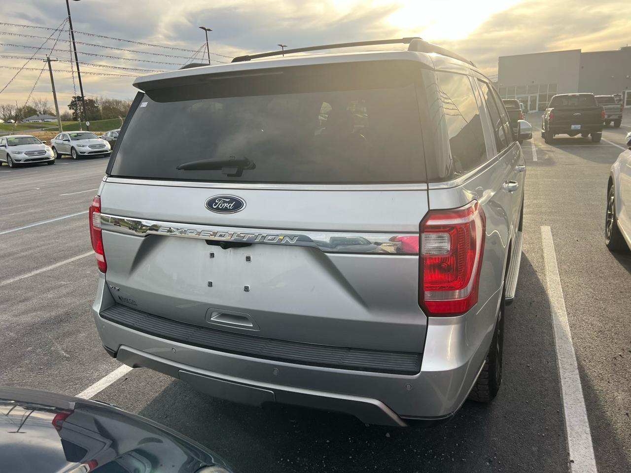 Ford Expedition XLT 4WD 2019