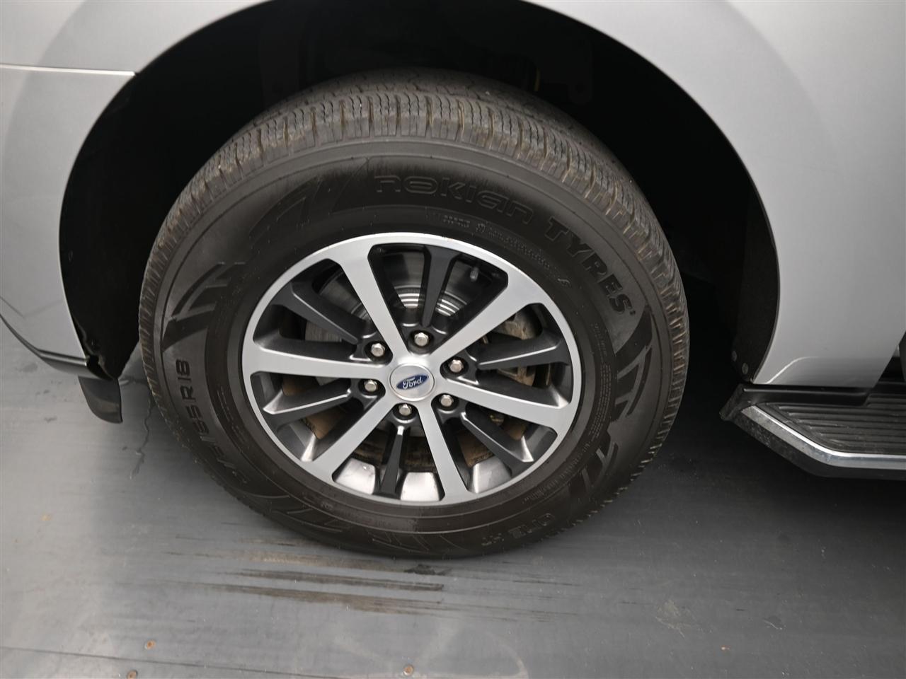 Ford Expedition XLT 4WD 2019