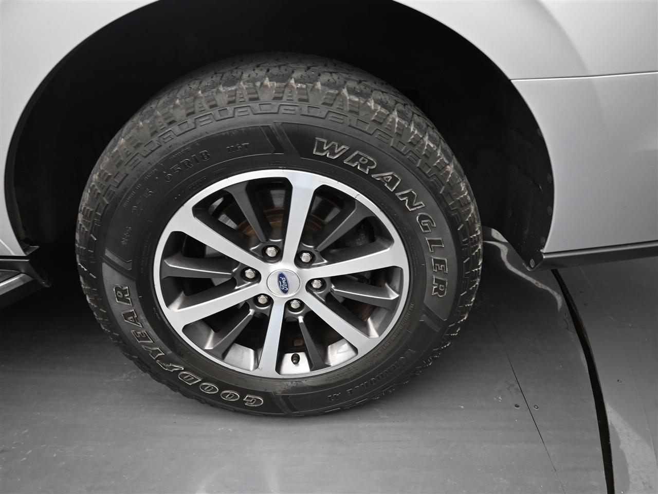 Ford Expedition XLT 4WD 2019