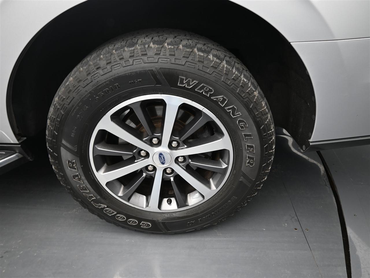 Ford Expedition XLT 4WD 2019