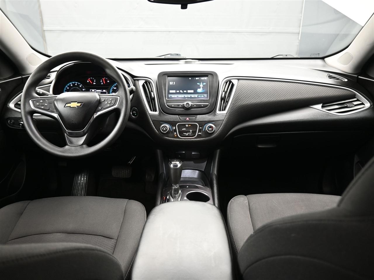 Chevrolet Malibu LS 2018