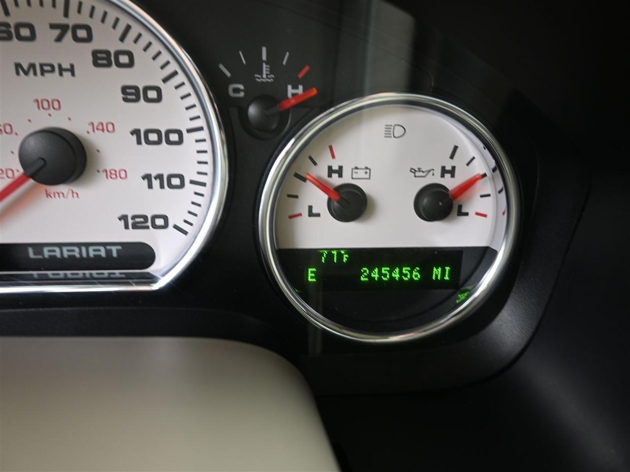 Ford F-150 Lariat SuperCrew 4WD 2004