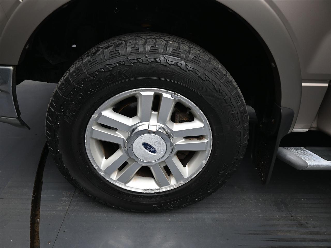 Ford F-150 Lariat SuperCrew 4WD 2004