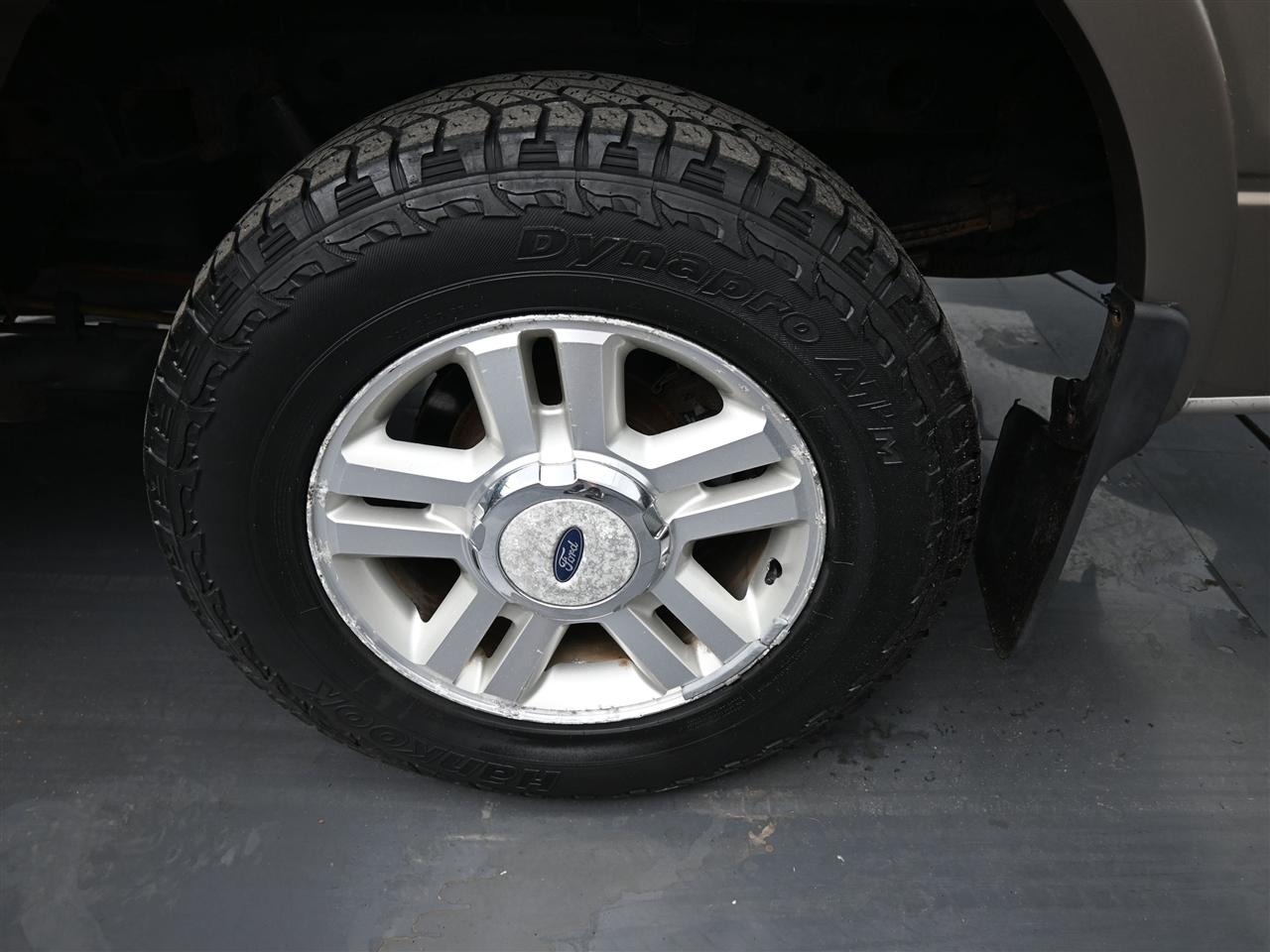 Ford F-150 Lariat SuperCrew 4WD 2004