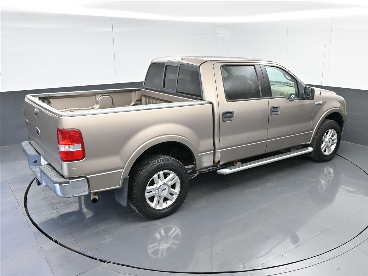 Ford F-150 Lariat SuperCrew 4WD 2004