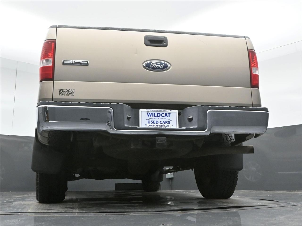 Ford F-150 Lariat SuperCrew 4WD 2004