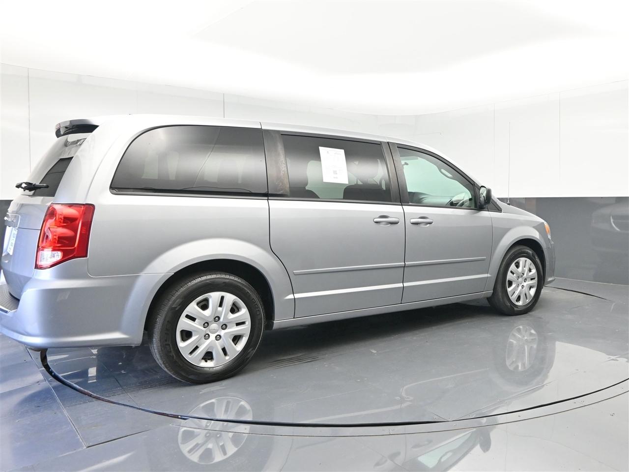 Dodge Grand Caravan SE 2017