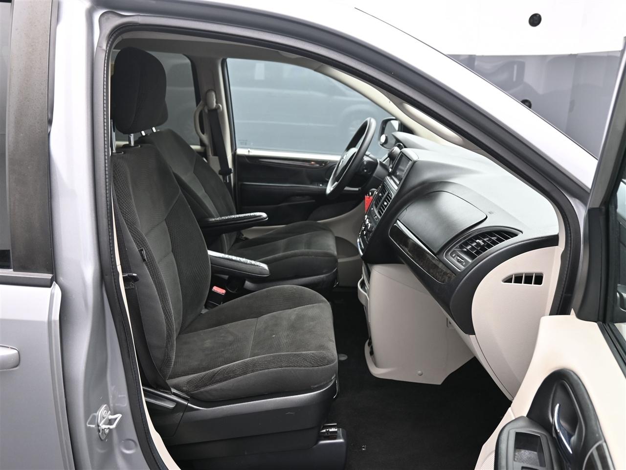 Dodge Grand Caravan SE 2017