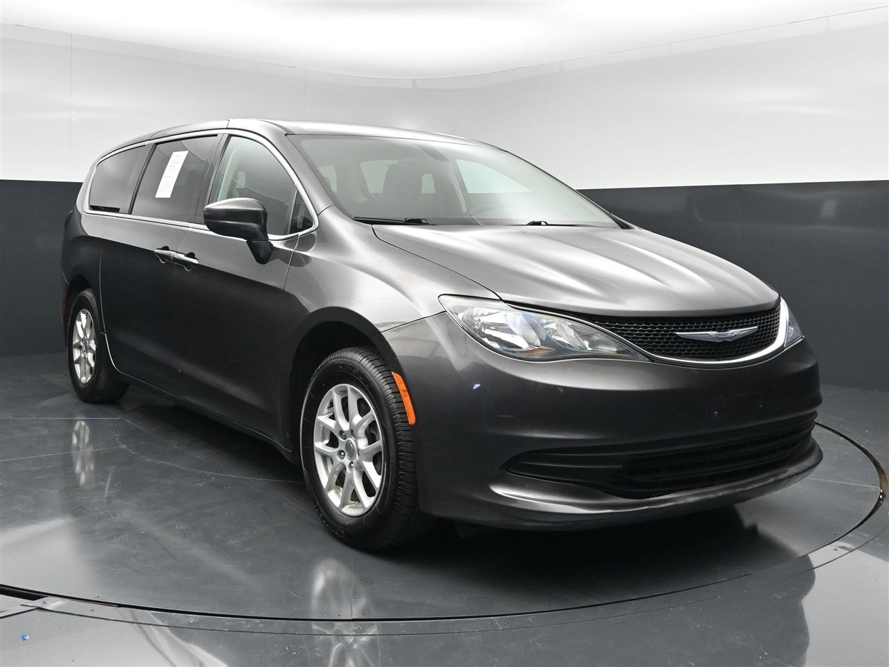 Chrysler Pacifica Touring 2017