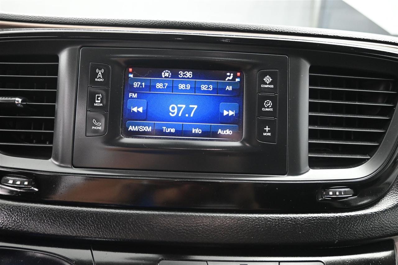Chrysler Pacifica Touring 2017