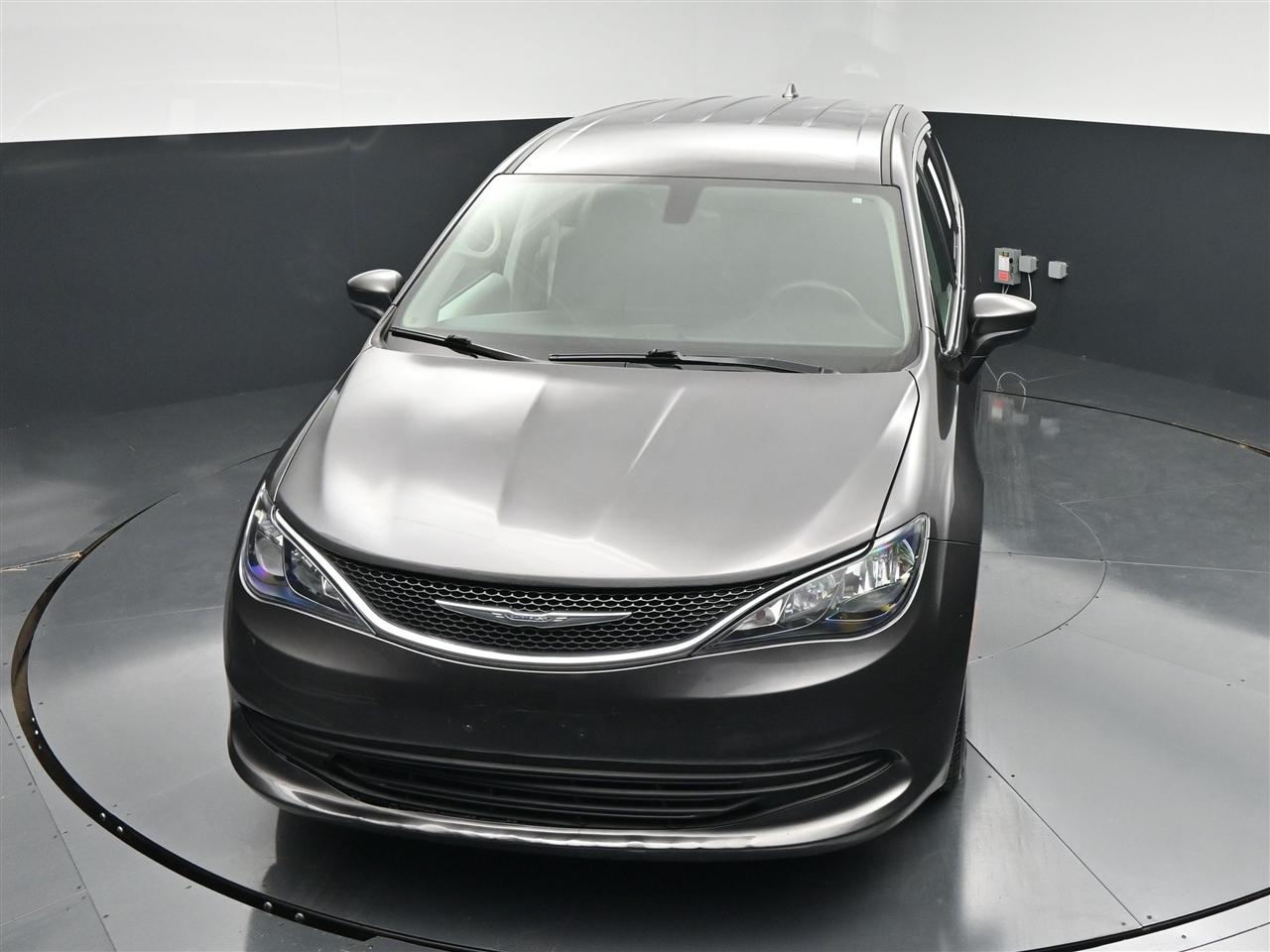 Chrysler Pacifica Touring 2017