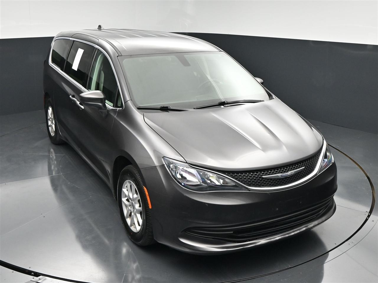 Chrysler Pacifica Touring 2017
