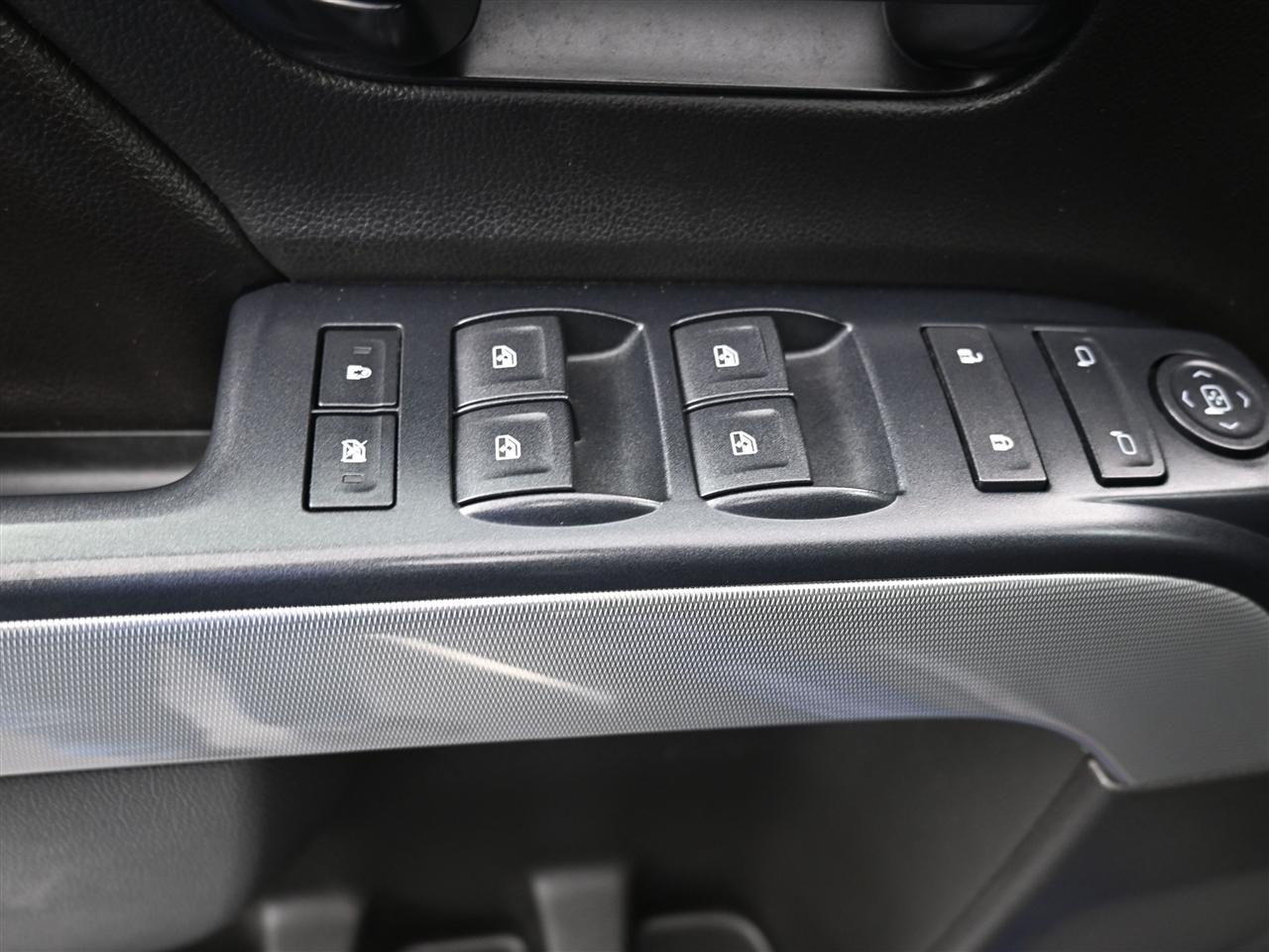 Chevrolet Silverado 1500 1LT Crew Cab 4WD 2014